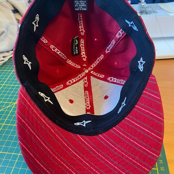Vintage Alpinstars fitted hat - Picture 8 of 9